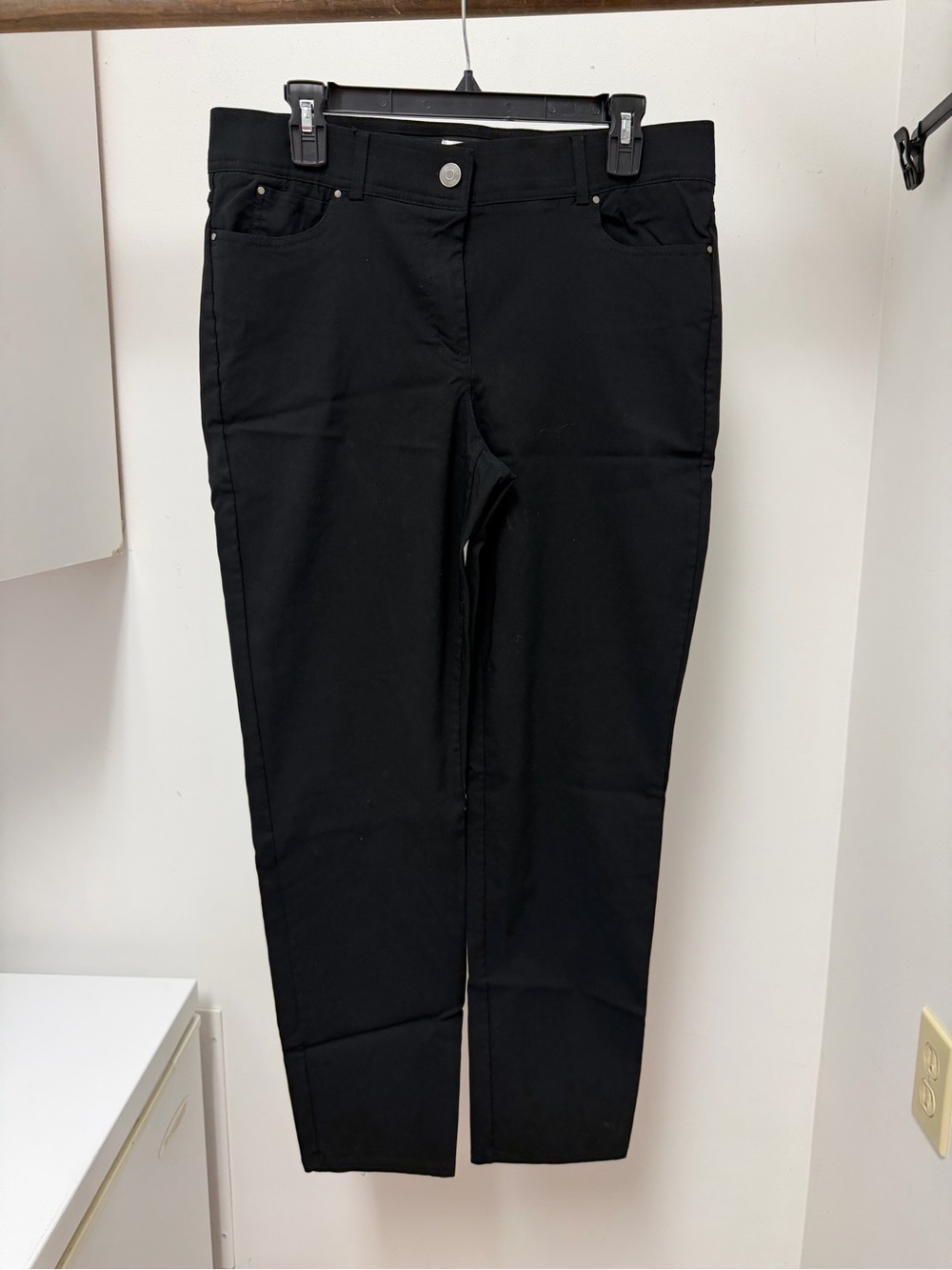 89th & Madison Black Skinny pants